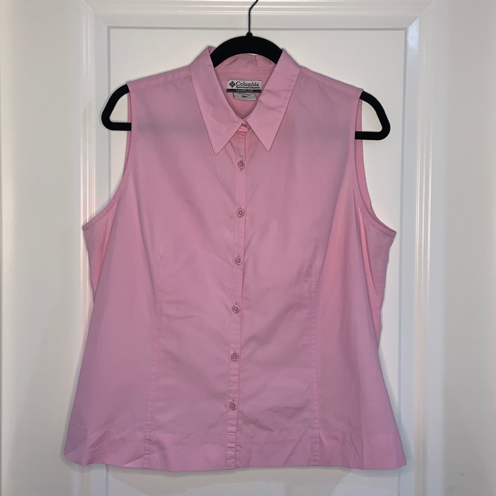 Columbia sleeveless button down blouse